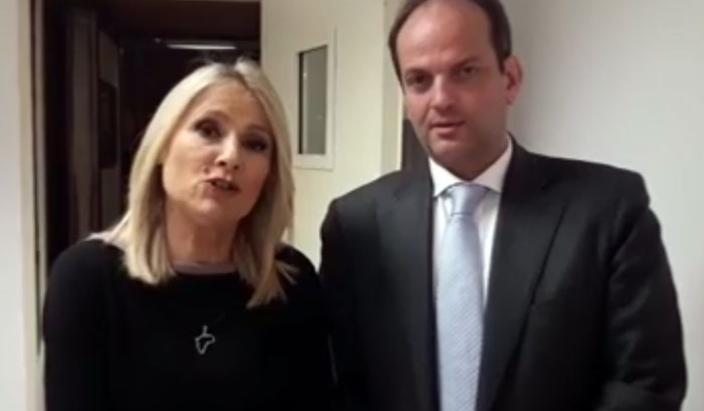 L' Avv. Antonio Maria La Scala e Federica Sciarelli insieme nella lotta e nel contrasto della prostituzione minorile e di qualunque altra forma di violenza a danno di minore.